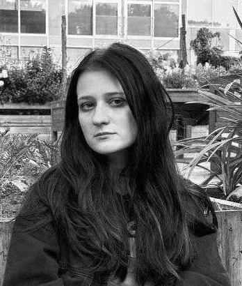Серова Лина